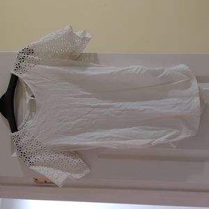 XS Old Navy Maternity Eyelet Sleeve Shirt